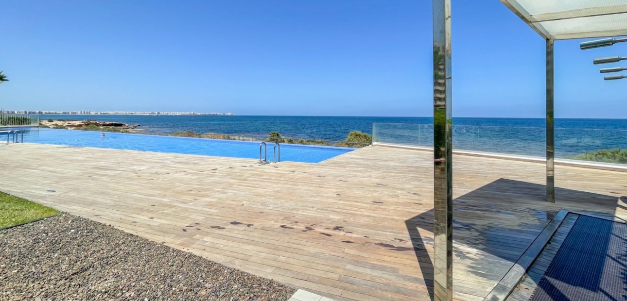 Sale - Apartment / flat -
Orihuela Costa - Punta Prima