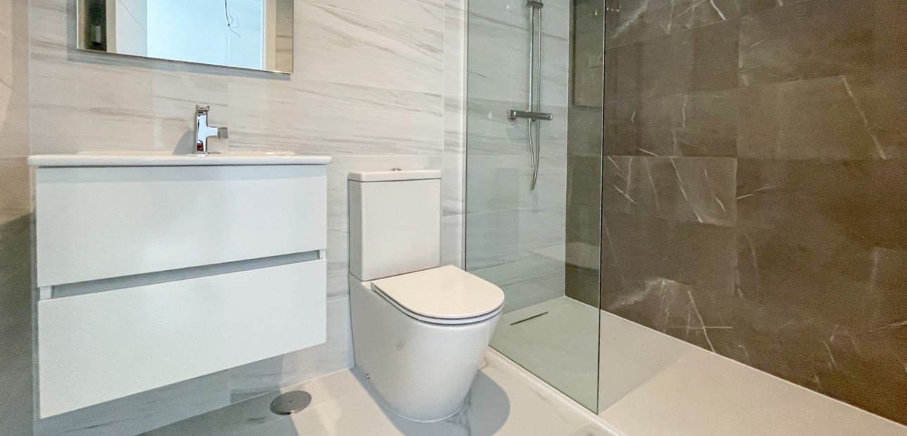 Sale - Apartment / flat -
Orihuela Costa - Punta Prima
