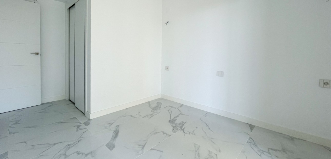 Sale - Apartment / flat -
Orihuela Costa - Punta Prima