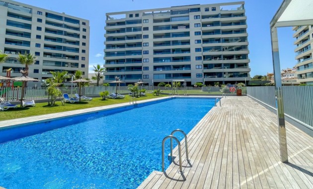 Sale - Apartment / flat -
Orihuela Costa - Punta Prima