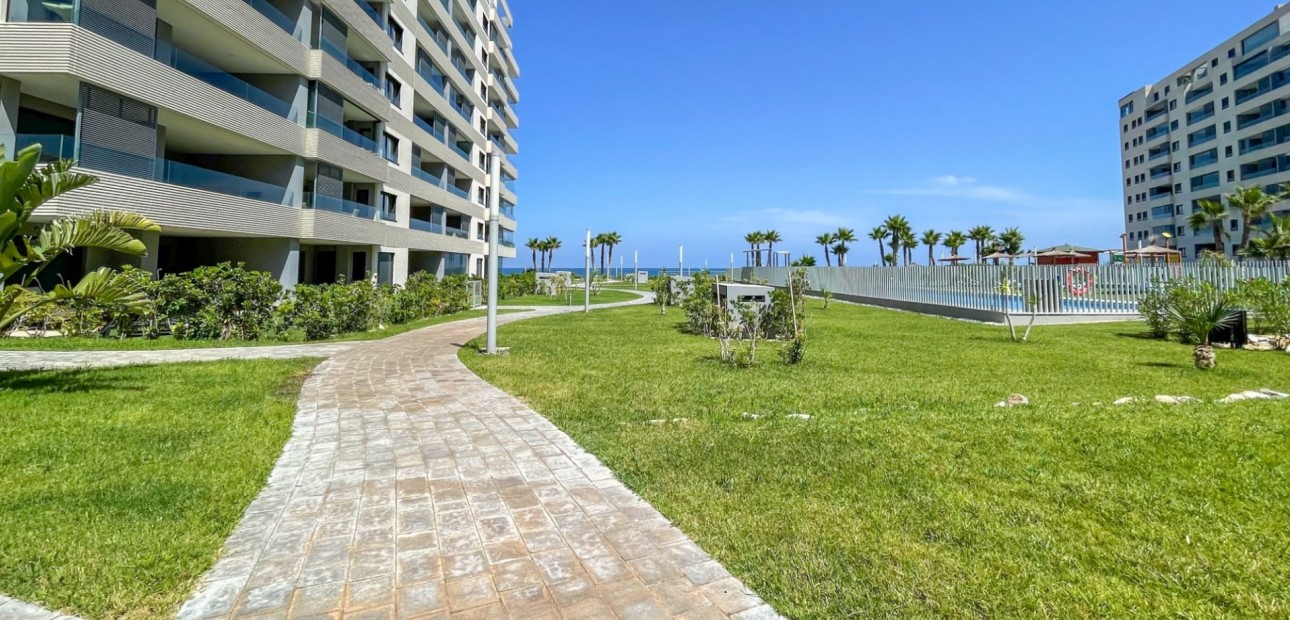 Sale - Apartment / flat -
Orihuela Costa - Punta Prima