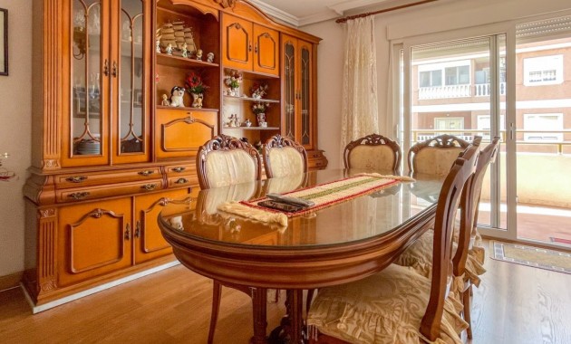 Sale - Apartment / flat -
Torrevieja - Playa Acequion
