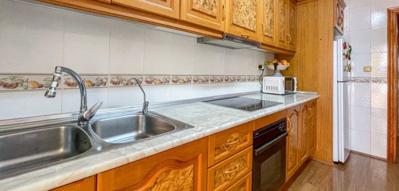 Sale - Apartment / flat -
Torrevieja - Playa Acequion