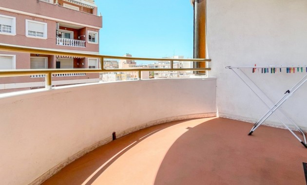 Sale - Apartment / flat -
Torrevieja - Playa Acequion