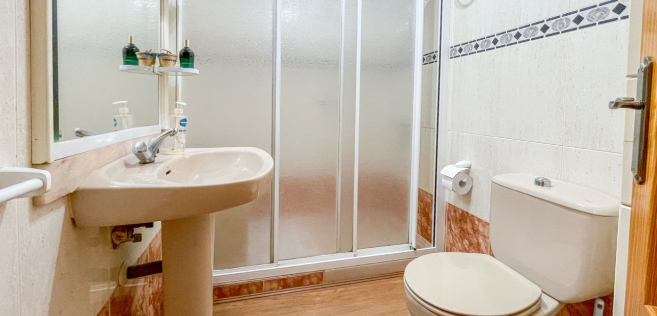 Sale - Apartment / flat -
Torrevieja - Playa Acequion