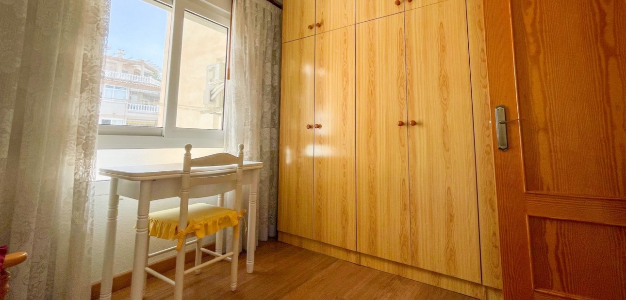 Sale - Apartment / flat -
Torrevieja - Playa Acequion