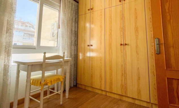 Sale - Apartment / flat -
Torrevieja - Playa Acequion
