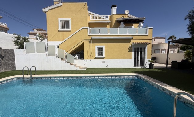Sale - Detached Villa -
Orihuela Costa - Villamartin