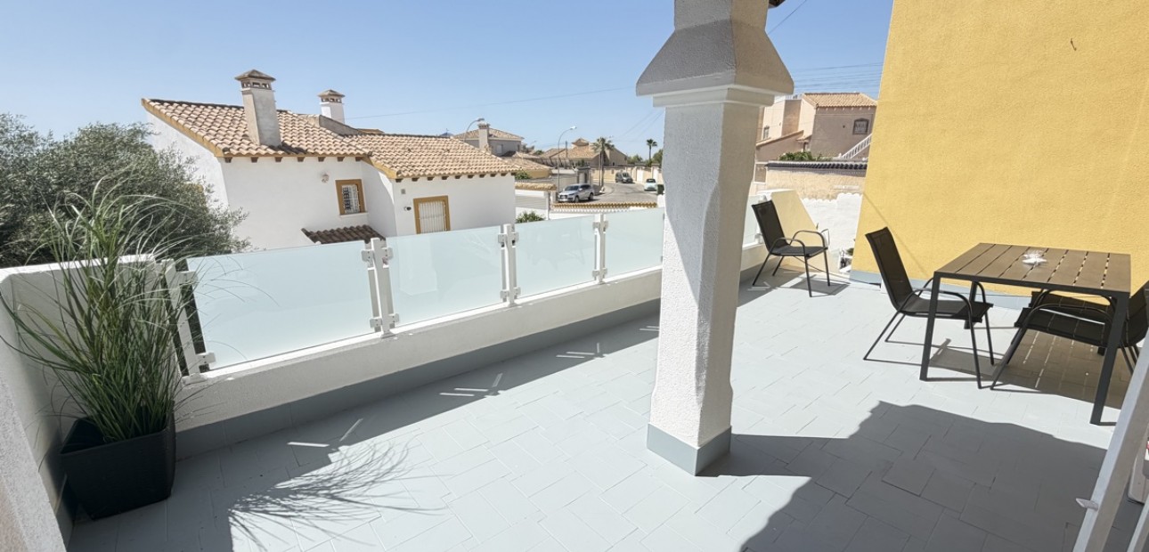 Sale - Detached Villa -
Orihuela Costa - Villamartin