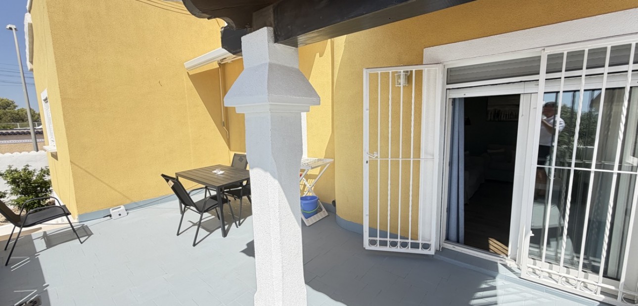Sale - Detached Villa -
Orihuela Costa - Villamartin
