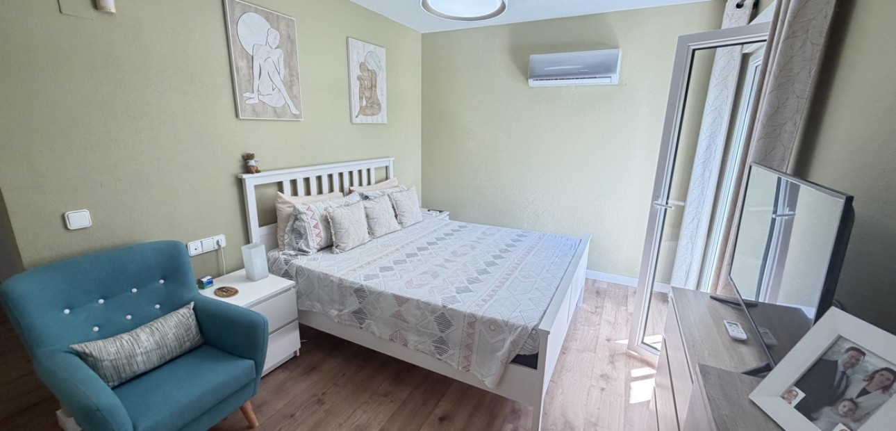 Sale - Detached Villa -
Orihuela Costa - Villamartin