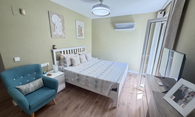Sale - Detached Villa -
Orihuela Costa - Villamartin