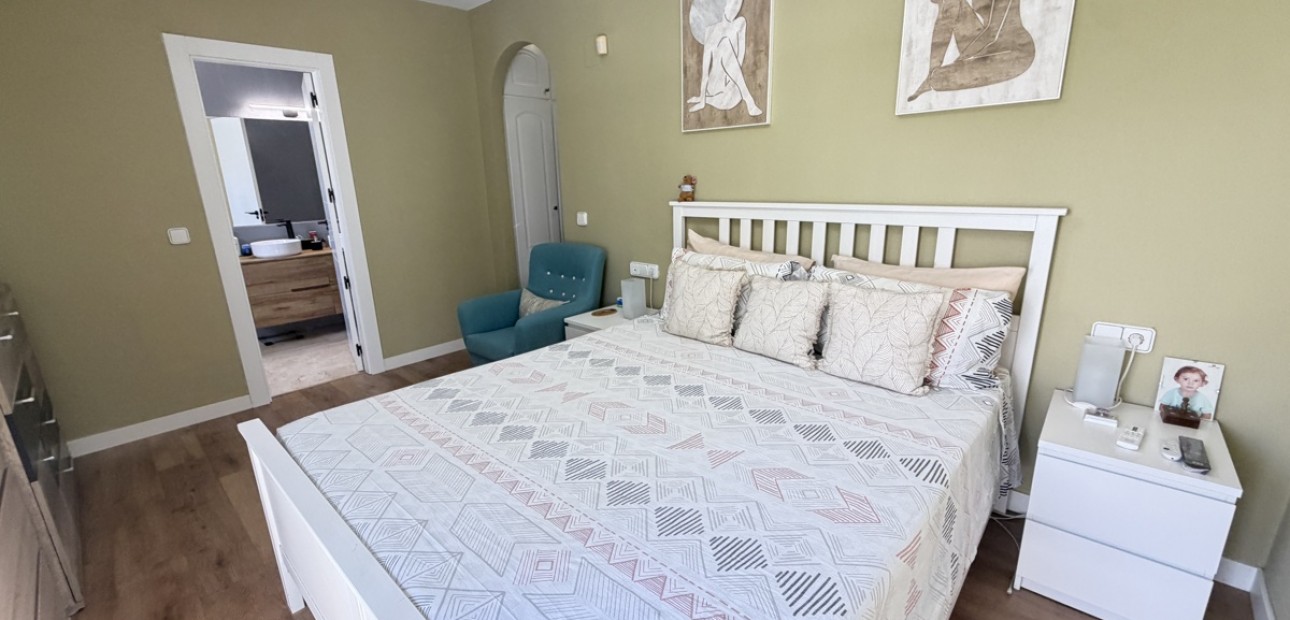 Sale - Detached Villa -
Orihuela Costa - Villamartin