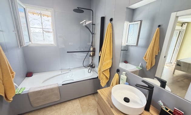 Sale - Detached Villa -
Orihuela Costa - Villamartin