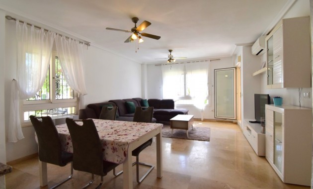 Sale - Apartment / flat -
Orihuela Costa - Playa Flamenca