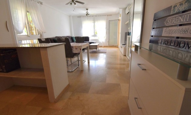 Sale - Apartment / flat -
Orihuela Costa - Playa Flamenca