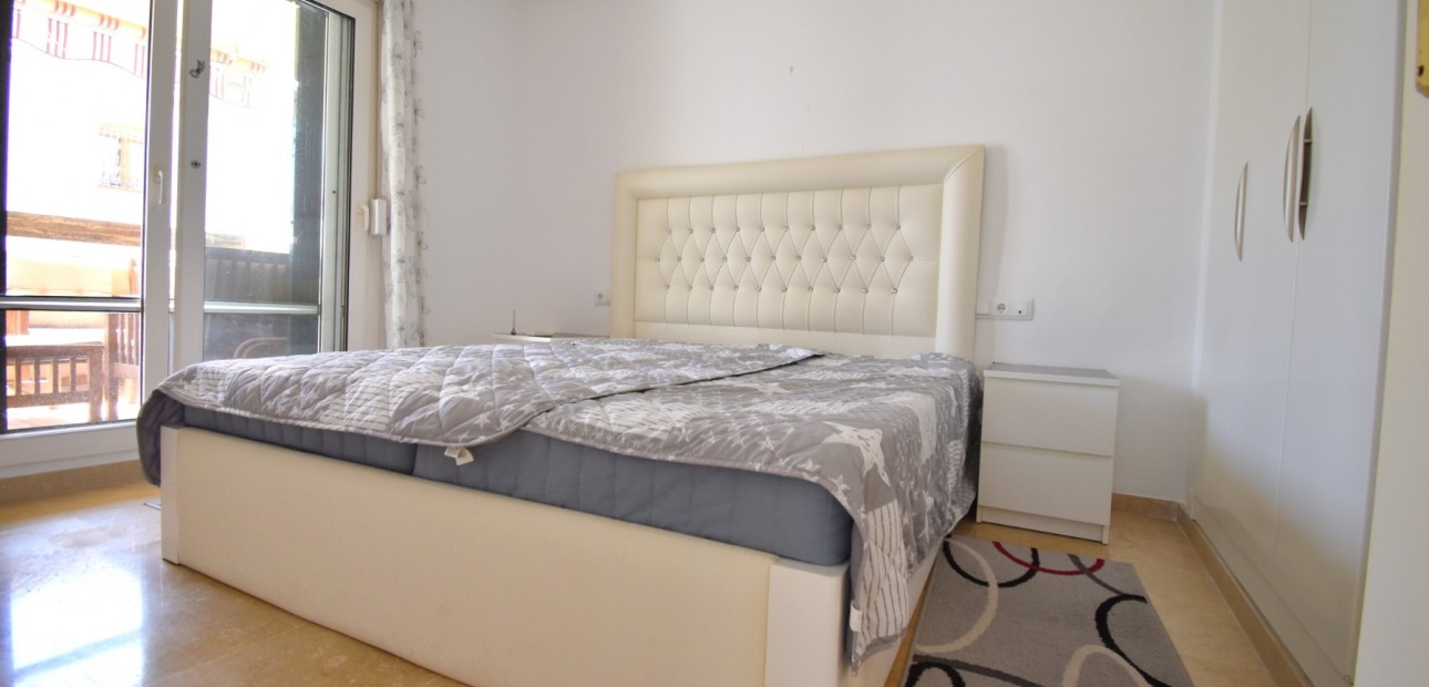 Sale - Apartment / flat -
Orihuela Costa - Playa Flamenca