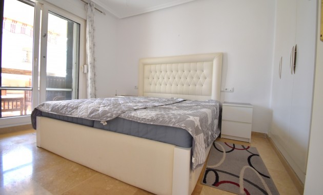 Sale - Apartment / flat -
Orihuela Costa - Playa Flamenca