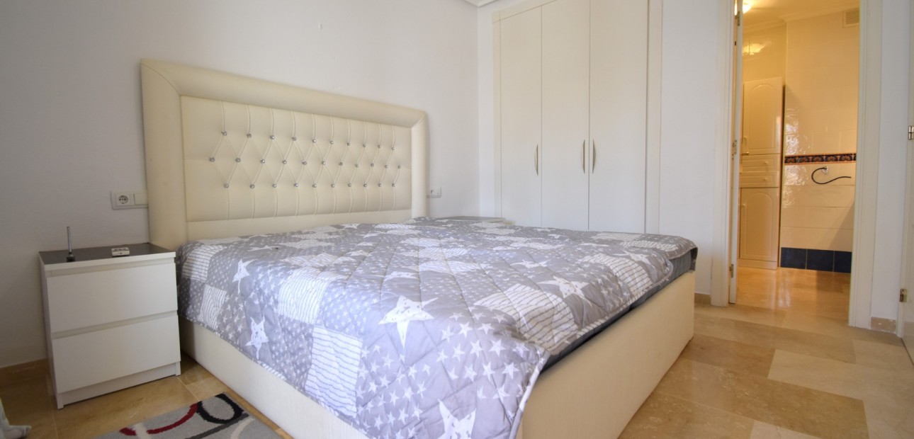 Sale - Apartment / flat -
Orihuela Costa - Playa Flamenca