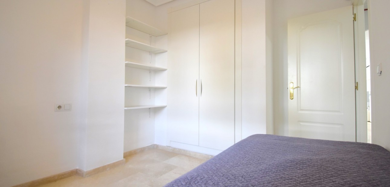 Sale - Apartment / flat -
Orihuela Costa - Playa Flamenca
