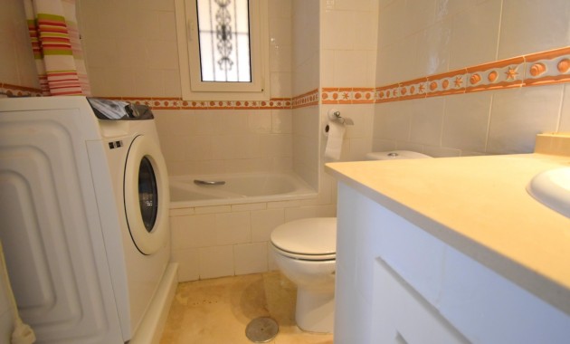 Sale - Apartment / flat -
Orihuela Costa - Playa Flamenca