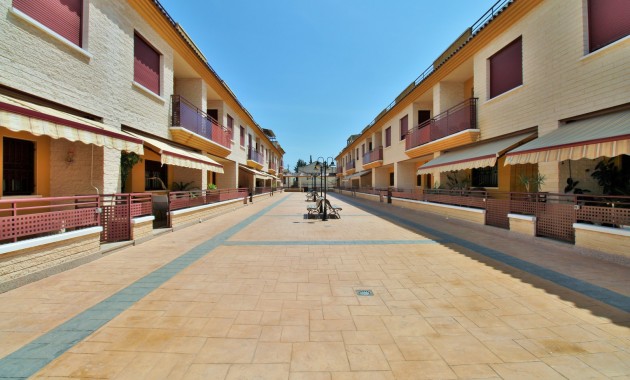 Sale - Townhouse -
Orihuela - Los Desamparados