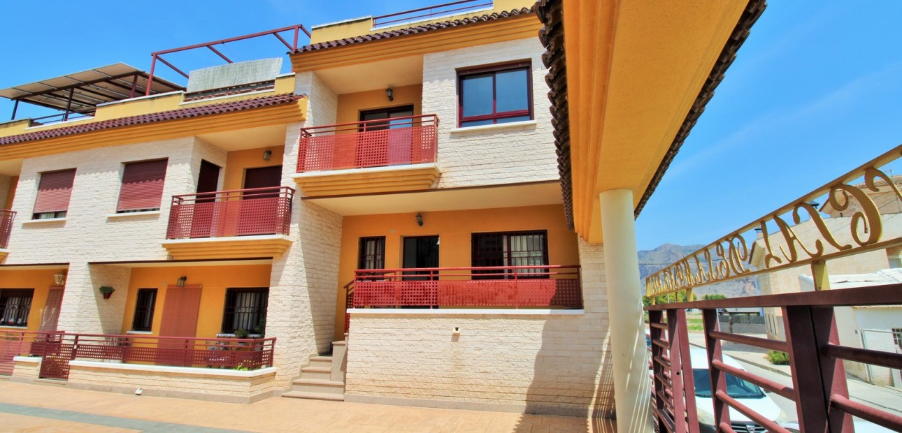 Sale - Townhouse -
Orihuela - Los Desamparados