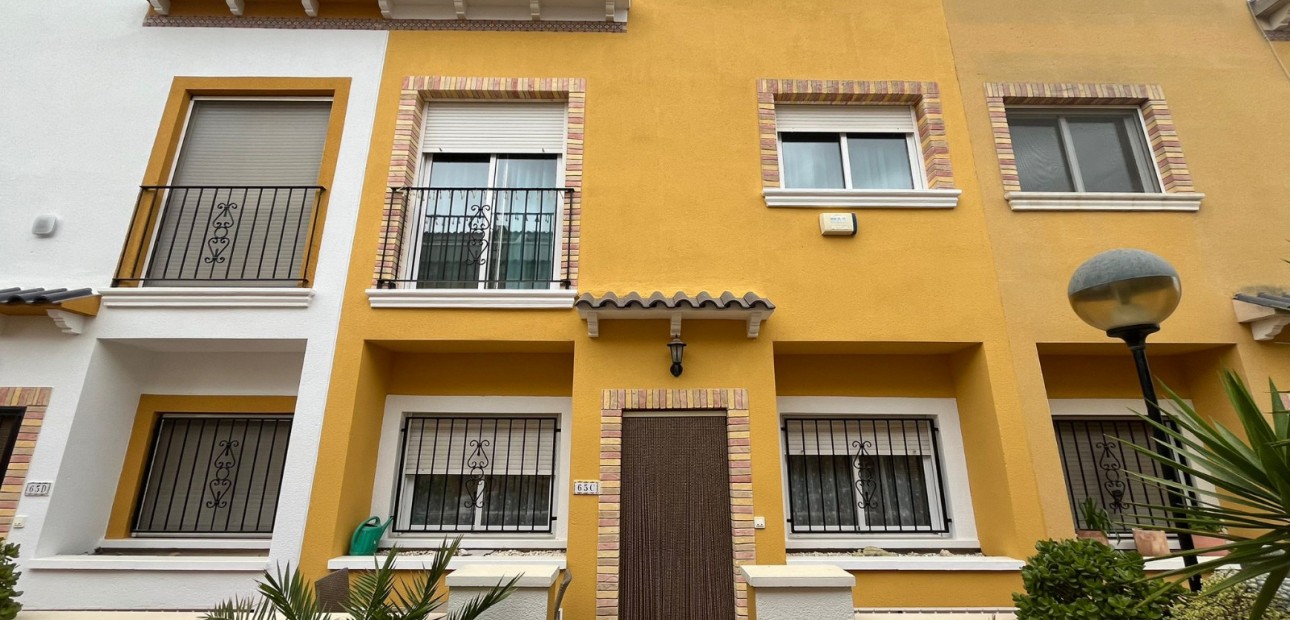 Sale - Townhouse -
Catral - Catral - Town