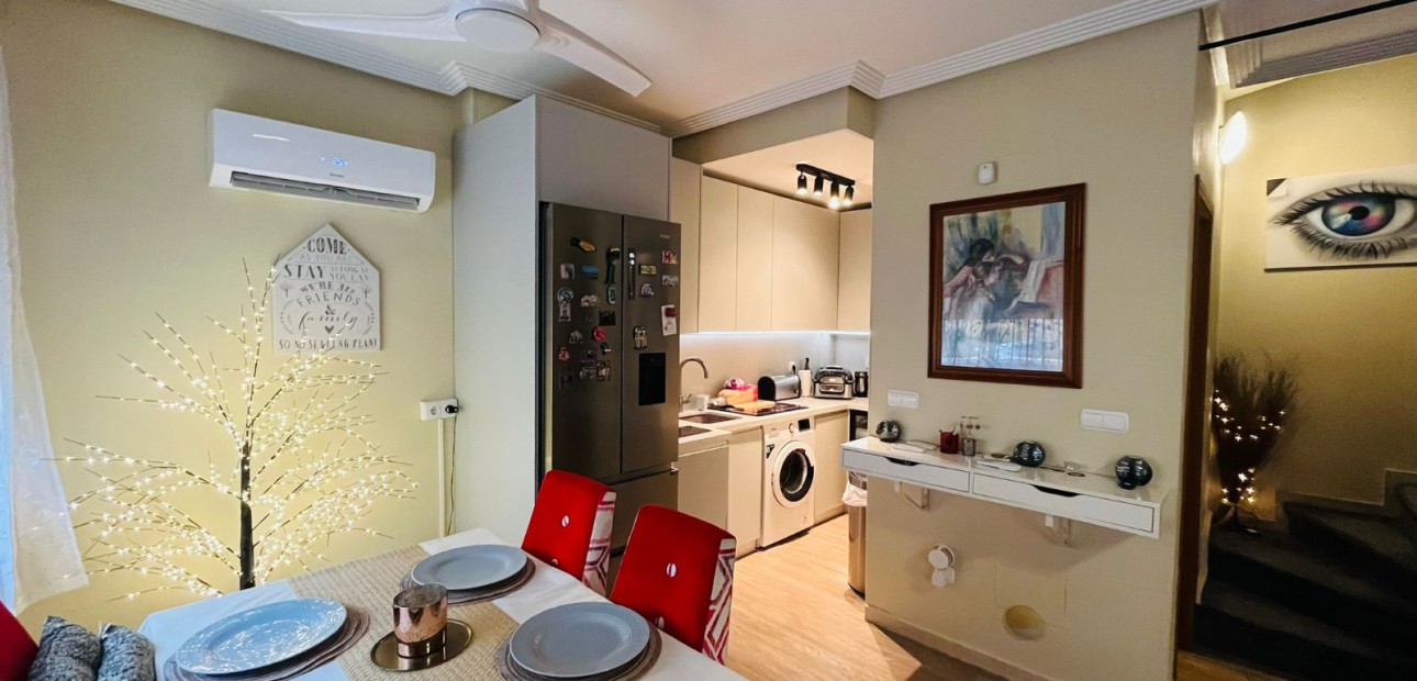 Sale - Townhouse -
Catral - Catral - Town