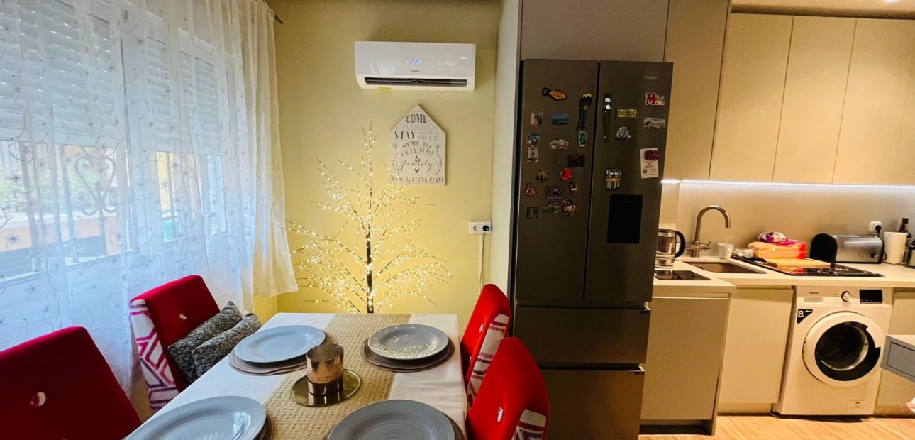 Sale - Townhouse -
Catral - Catral - Town