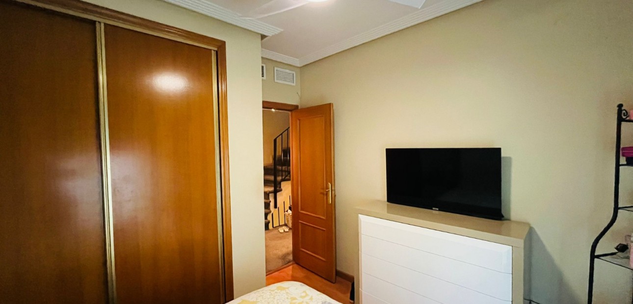 Sale - Townhouse -
Catral - Catral - Town