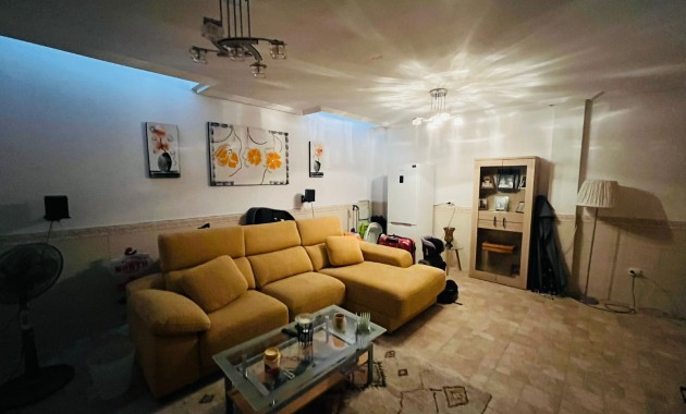 Sale - Townhouse -
Catral - Catral - Town