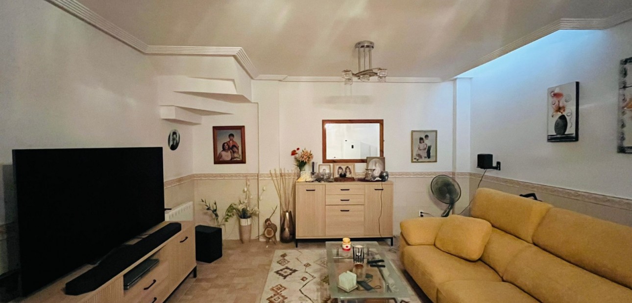 Sale - Townhouse -
Catral - Catral - Town