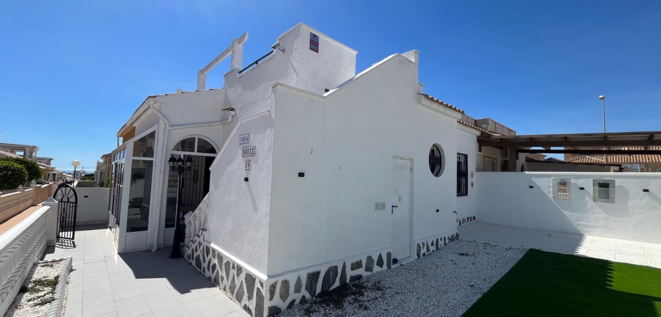 Sale - Quad Villa -
Orihuela Costa - Punta Prima