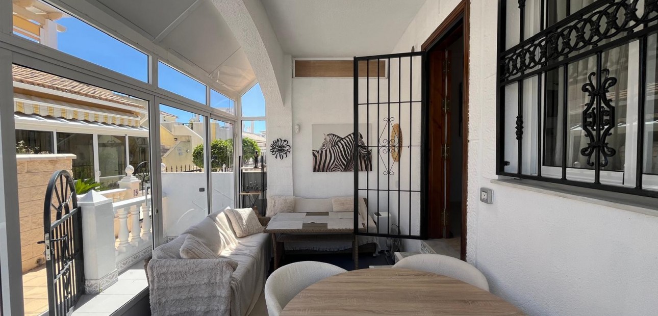 Sale - Quad Villa -
Orihuela Costa - Punta Prima