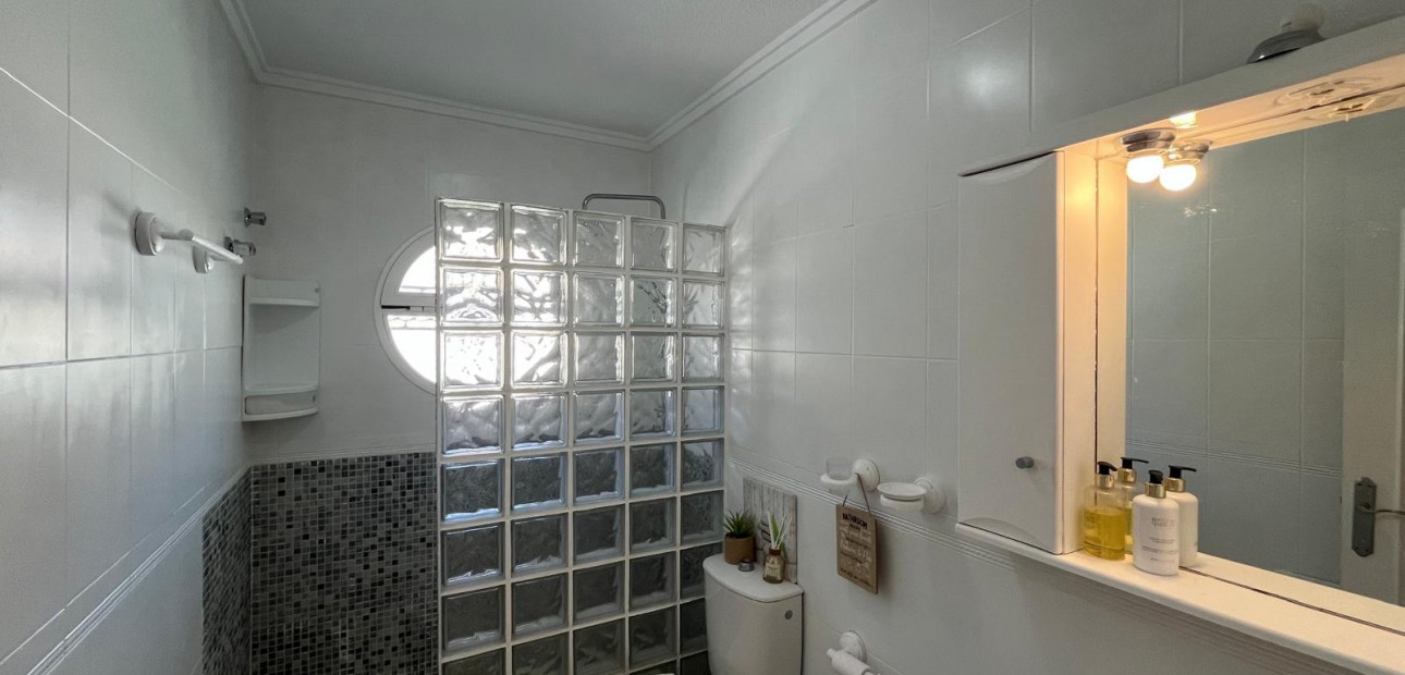 Sale - Quad Villa -
Orihuela Costa - Punta Prima