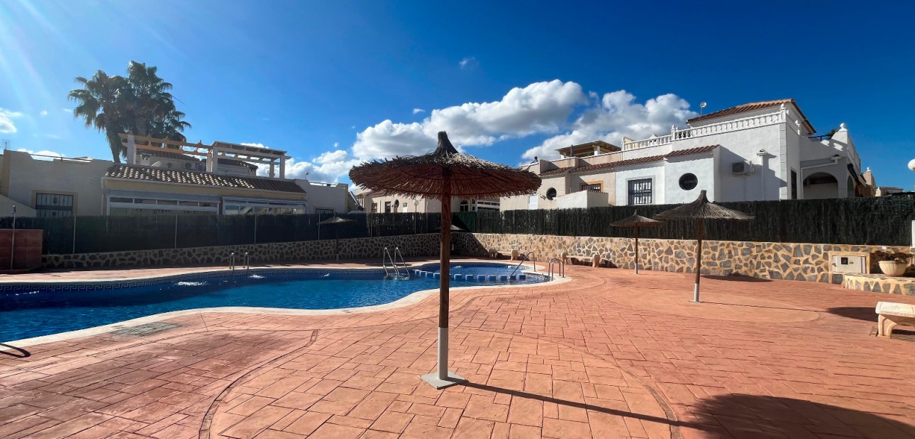 Sale - Quad Villa -
Orihuela Costa - Punta Prima