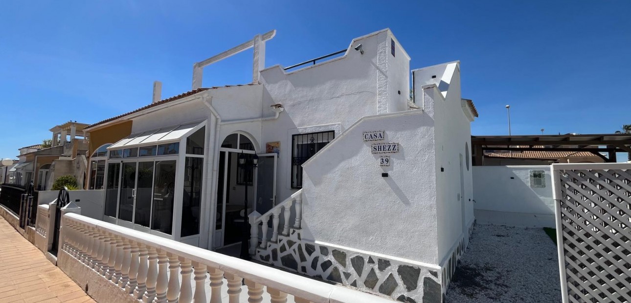 Sale - Quad Villa -
Orihuela Costa - Punta Prima