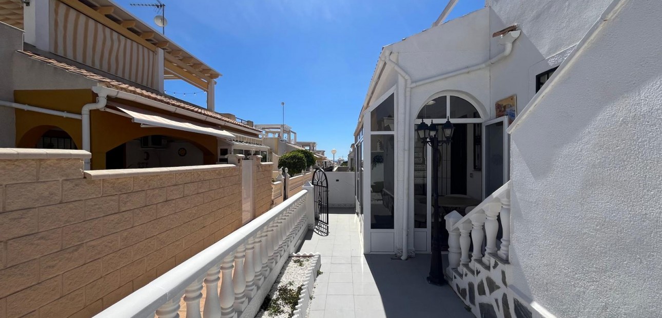 Sale - Quad Villa -
Orihuela Costa - Punta Prima