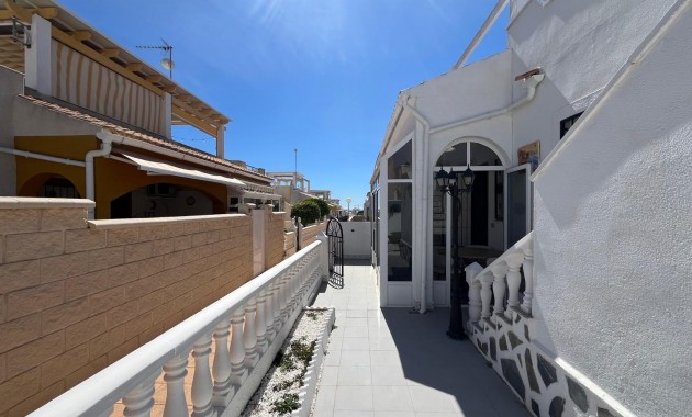 Sale - Quad Villa -
Orihuela Costa - Punta Prima