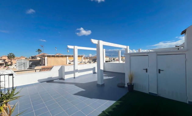 Sale - Quad Villa -
Orihuela Costa - Punta Prima