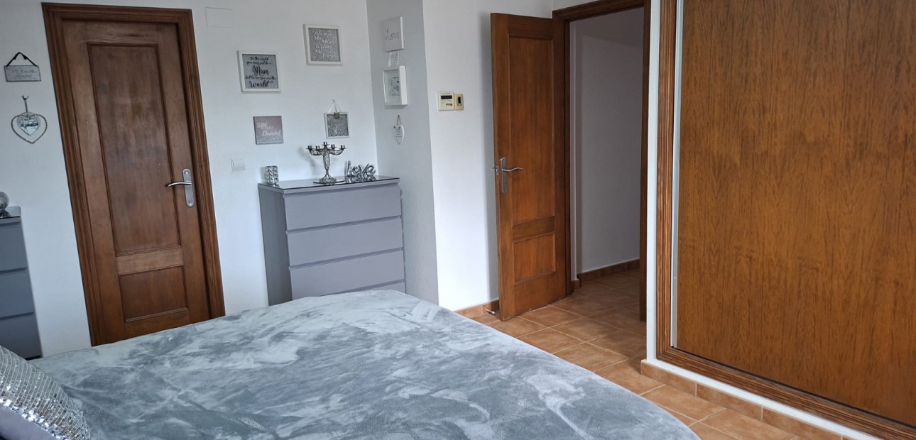 Sale - Country Property -
Catral - Catral - Country