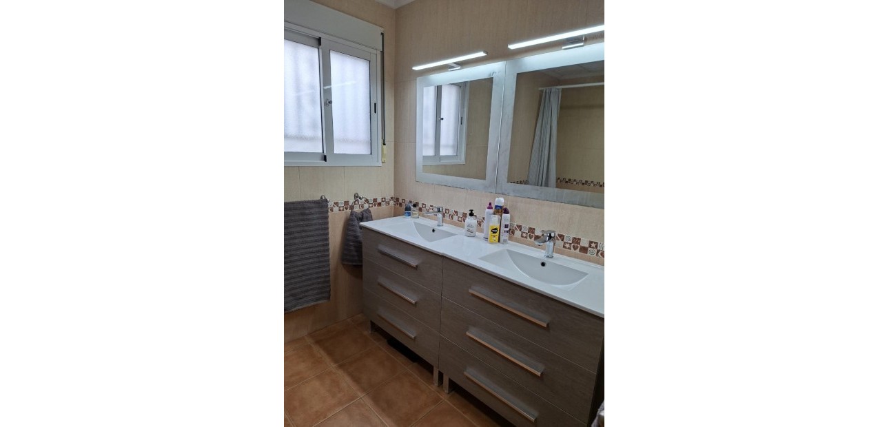 Sale - Country Property -
Catral - Catral - Country