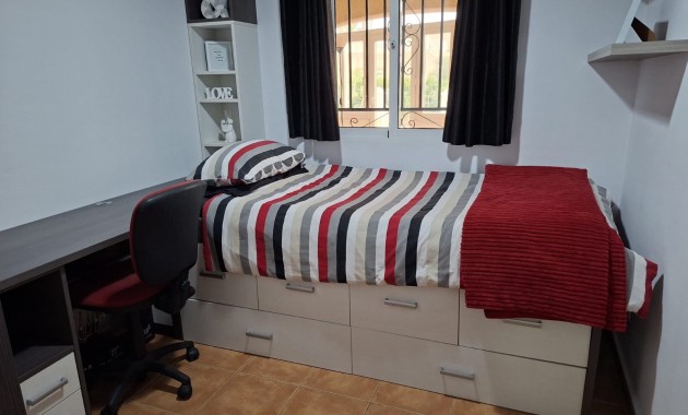 Sale - Country Property -
Catral - Catral - Country