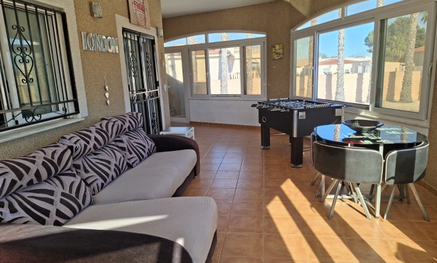 Sale - Country Property -
Catral - Catral - Country