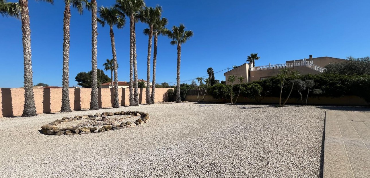 Sale - Country Property -
Catral - Catral - Country