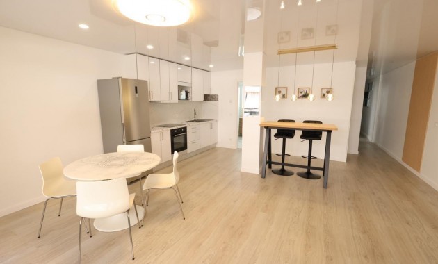 Sale - Apartment / flat -
Torrevieja - Acequion
