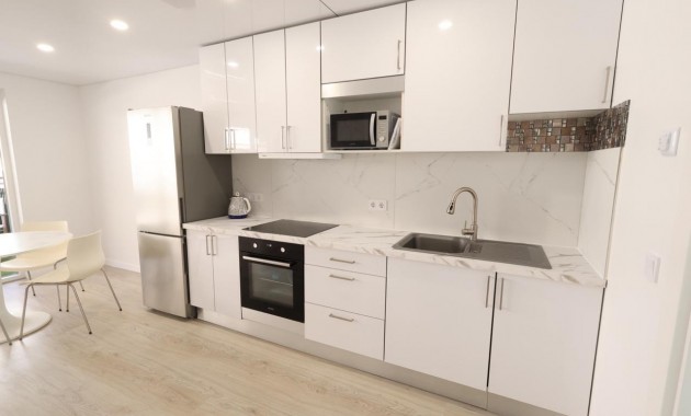 Sale - Apartment / flat -
Torrevieja - Acequion