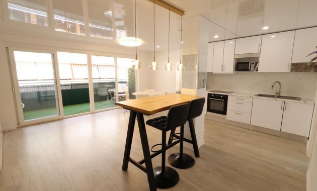 Sale - Apartment / flat -
Torrevieja - Acequion