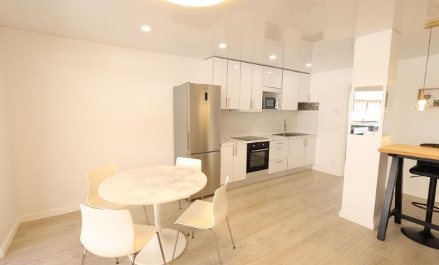 Sale - Apartment / flat -
Torrevieja - Acequion